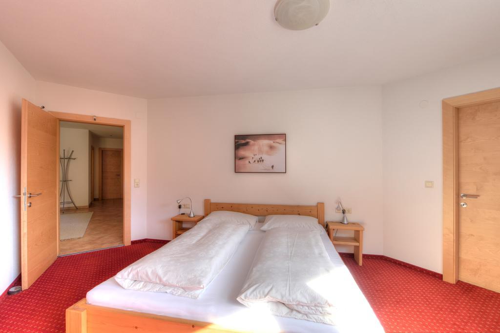 Appartement Strolz Schnann 部屋 写真